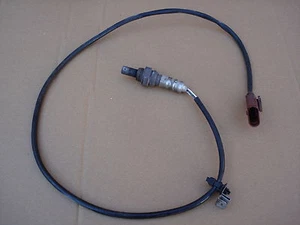 Sonda lambda Audi A6 4F 06E906265D sonda AUK izquierda detrás del gato - Imagen 1 de 1