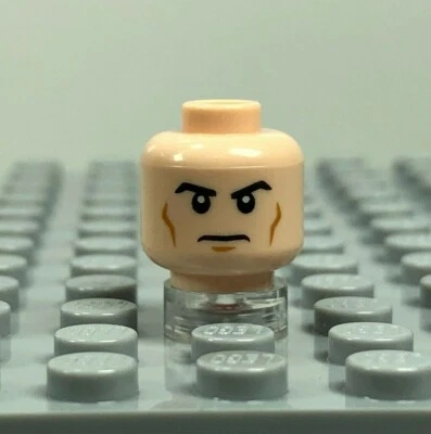 LEGO Minifigura Carne Clara CABEZA Hombre Negro Cejas Líneas de las mejillas Fruncido  Foto 1 de 4
