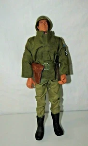 RETRO 1996 HASBRO PAWTUCKET GI JOE #82101 BLACK HAIR SERGEANT 11" ACTION FIGURE - Foto 1 di 11