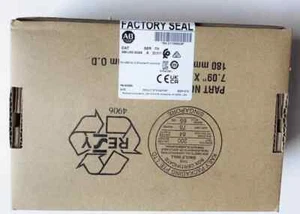 1PZ NUOVO Allen-Bradley 2080-L50E-24QBB Micro850 24 I/O EtherNet/IP Controller - Foto 1 di 4