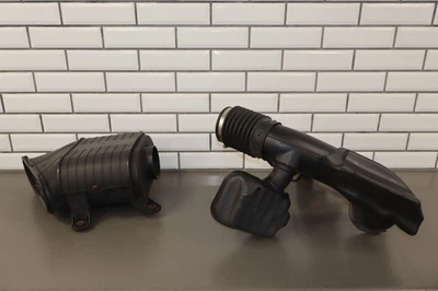 2008 Hummer H2 OEM Air Cleaner (No Mass Airflow Sensors) - Image 1 of 4