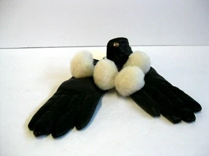UGG LEATHER POM WOMEN GLOVES BLACK US SIZE M - Picture 1 of 3