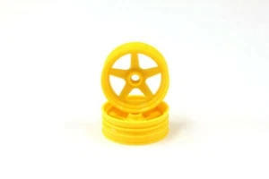 KYOSHO BEETLE 2014, 2 x FRONT YELLOW WHEELS, RIMS, (2PCS), SCH003Y - Picture 1 of 3