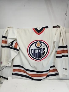 ✅Vintage CCM Edmonton Oilers Mike Comrie Jersey Adult XL  AUTOGRAPHED white - Picture 1 of 10