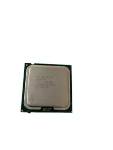 INTEL Celeron 440 2GHz 800MHz 512KB L2 LGA775 Desktop Processor SL9XL - Picture 1 of 2