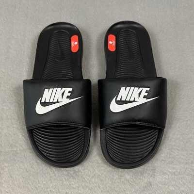 Sandalias Nike Victori One para mujer CN9677-005 negras/blancas talla 9 NUEVAS Foto 1 de 4