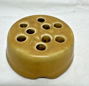 VINTAGE AUTHENTIC ROOKWOOD POTTERY FLOWER FROG IN GOLD 9 HOLES XXl - Picture 1 of 8