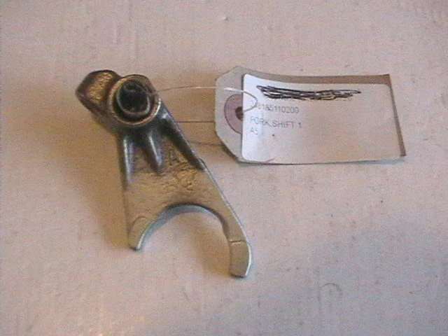 GARFO DE MUDANÇA YAMAHA GENUÍNO 1 248-18511-02 463-18511-00 YZ125 AG100 DT100 125175 YZ - Imagem 1 de 1