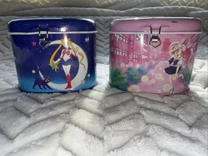 Juego de 2 alcancías caja monedas de hojalata Sailor Moon 1998 vintage raras coleccionables - Imagen 1 de 24