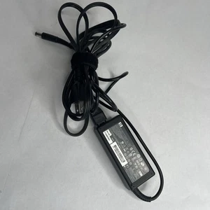Genuine HP Laptop Charger AC Power Adapter 65W Part #608425-001 - Picture 1 of 5