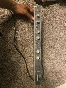 Symetrix 501 Compressor-Limiter 1U rack-mount - Picture 1 of 3