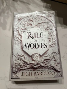 Rule of Wolves by Leigh Bardugo - Hardcover - Bild 1 von 5