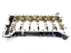 2011–2016 BMW 535i F10 N55 3.0L ENGINE BLOCK LOWER CRANKCASE HOUSING OEM 7585986 - Picture 1 of 5