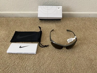 Gafas de sol Nike Silver Tailwind Sport EV0491-080 Max Optics nuevas con caja de etiquetas Foto 1 de 4