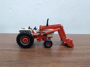 1/64 Ertl Farm Toy Case 1270 Tractor With Loader - Picture 1 of 4