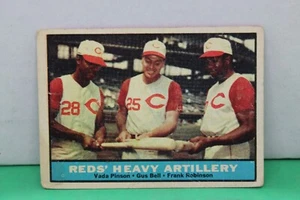 1961 Topps #25 Reds schwere Artillerie Vada Pinson Gus Bell Frank Robinson - Bild 1 von 2