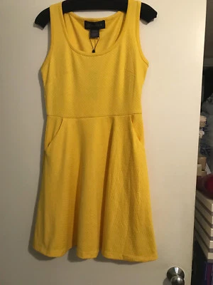 Vestido Kardashian Kardashian Foto 1 de 2