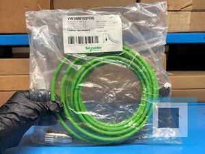 Schneider Electric VW3M8102R50 Lexium Motor Cable - NEW IN PACKAGE - Picture 1 of 6