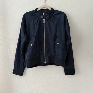 Chaqueta de bombardero Free People satinada azul marino con cremallera talla pequeña - Imagen 1 de 8
