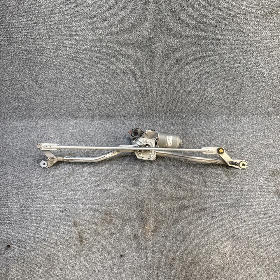 Mini Cooper Clubman Bosch 2016-2018 motor limpiaparabrisas delantero con brazo OEM 0390243531 Foto 1 de 4