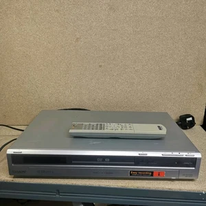Grabadora de DVD Sony RDR-GX210 DVD+RW/+R/-RW/-R Grabación DV/D8 con control remoto - Imagen 1 de 13