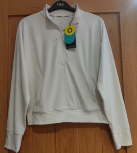 M&S Ivory Flexifit Good Move Half Zip Top UK 12 & 20 - Picture 1 of 4