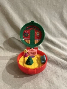 Vintage 1993 Polly Pocket Bluebird Christmas Wreath McDonald’s Happy Meal Toy - Imagen 1 de 8