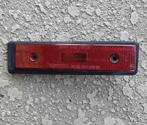 86-89 LUZ MARCADORA LATERAL DERECHA TOYOTA CELICA OEM 81750-20080 - Imagen 1 de 3