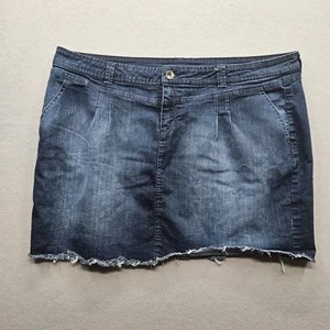 Beverly Drive Women's 20W Denim Skirt - Picture 1 of 9