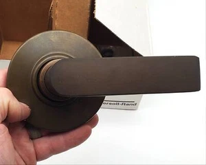 Schlage Door Lever Oil Rubbed Bronze 613 RHO Rhodes Decor No Turn D170 NOS - Picture 1 of 7
