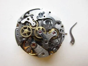 Venus cal. 210 Swiss chroograph watch movement - running - loose part - Picture 1 of 5
