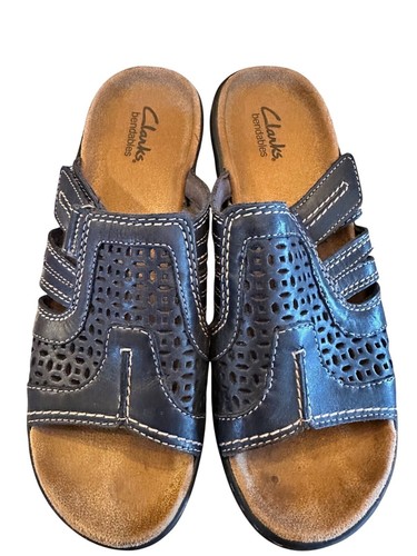 Sandali donna Clarks Bendables blu in pelle con design traforato e aderenza