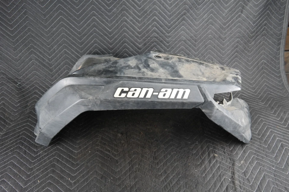 Can-Am Outlander 1000 XMR 13 Fender left Rear SB19 - Image 1 of 4