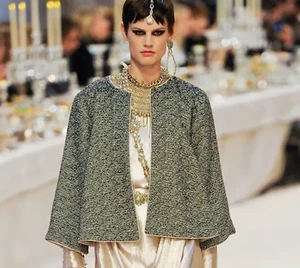 CHANEL 12A METALLIC TWEED CC LOGO JACKET CAPE  FR48 US16 - Picture 1 of 7