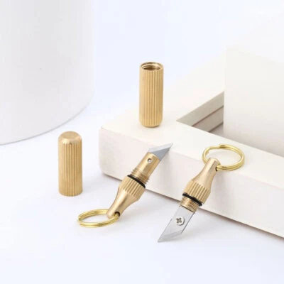 Mini llavero cuchillo camping de latón plegable con forma de llave de bolsillo de supervivencia de 2 piezas para exteriores Foto 1 de 4