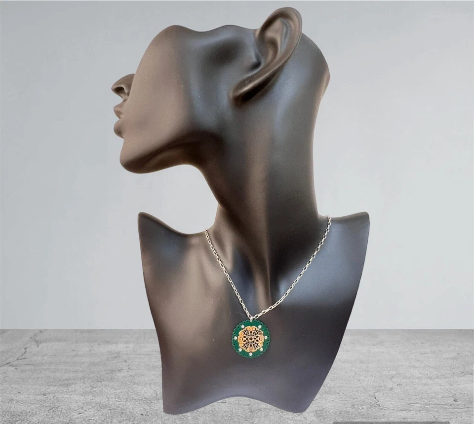 collana e ciondolo argento 925 anallergico rodiato strass e smalto verde cerchio - Immagine 1 di 1