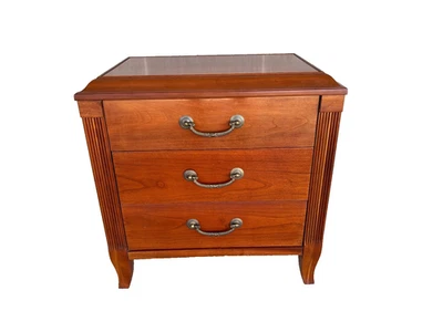 (A) ETHAN ALLEN MAISON FRENCH COUNTRY STYLE 3 DRAWER CHERRY NIGHTSTAND - Image 1 of 4
