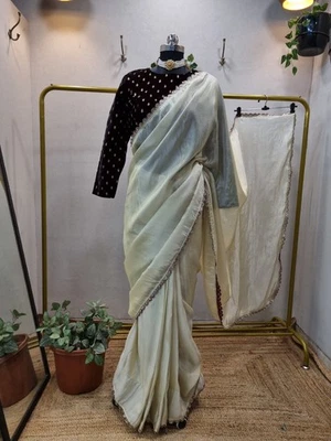 Blusa cosida de terciopelo granate con sari de tejido dorado lista para usar | Talla libre Foto 1 de 4