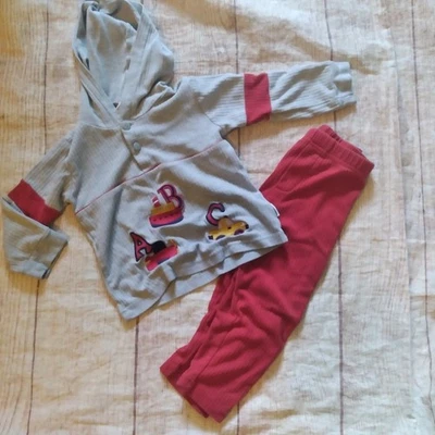 Fisher Price Juego de 2 Piezas Capucha Acanalada Talla 24m Foto 1 de 4