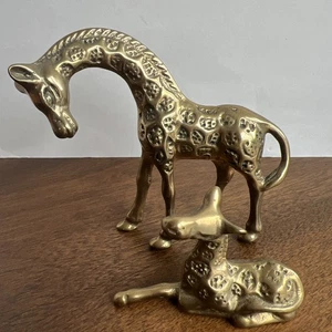 Vintage Solid Brass Mother Giraffe & Baby Figurine Animal Safari Decor MCM - Picture 1 of 7