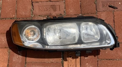 ✅Montaje de faros de pasajero derecho Volvo XC70 2005-2007 P/N 30698838 envío gratuito Foto 1 de 4