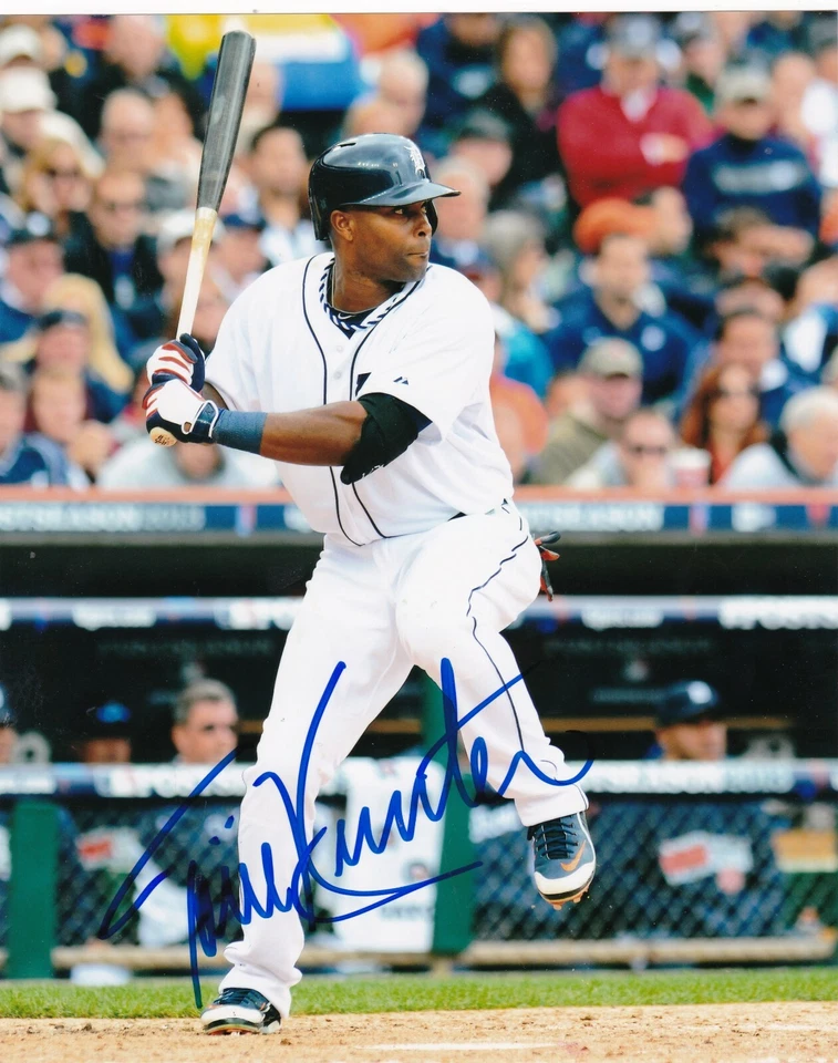TORII HUNTER  DETROIT TIGERS    ACTION SIGNED 8x10 - Image 1 of 1