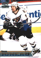 1998-99 (CAPITALS) Paramount Ice Blue #246 Joe Juneau