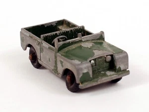 Matchbox Land Rover SWB Series 2 1:64 scale diecast model #12 in poor cond - Picture 1 of 8