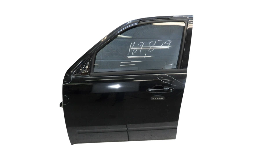 Б/у наружная дверь в сборе для водителя Ford Escape 2008-2012 годов выпуска от оригинального производителя 8L8Z7820124C - Изображение 1 из 4