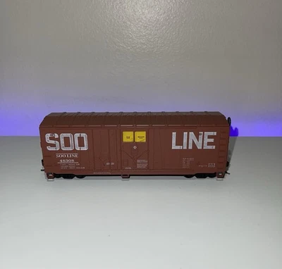 Athearn HO 40' High Cube Boxcar — SOO LINE #48308 - Image 1 of 4