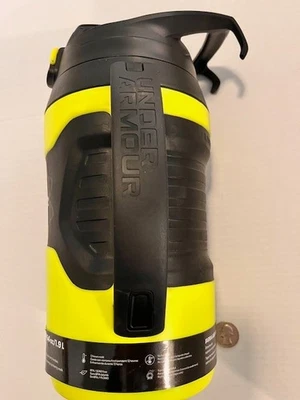 Кувшин для плеймейкера Under Armour 64 унции — высокая видимость желтый — изолированная бутылка для воды - Изображение 1 из 4