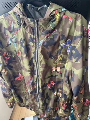 Chaqueta con Capucha Nordstrom’s Hombre’s Butterfly Camo Diseñador Nylon XL Foto 1 de 4