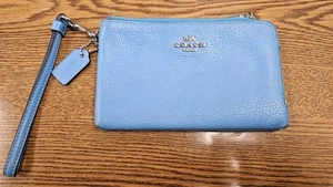 Coach F87587 GELDBÖRSE AUS KIESEL-LEDER MIT DOPPELREISSVERSCHLUSS blau - Bild 1 von 6