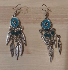 SILVERTONE DREAM CATCHER FASHION EARRINGS - Picture 1 of 1
